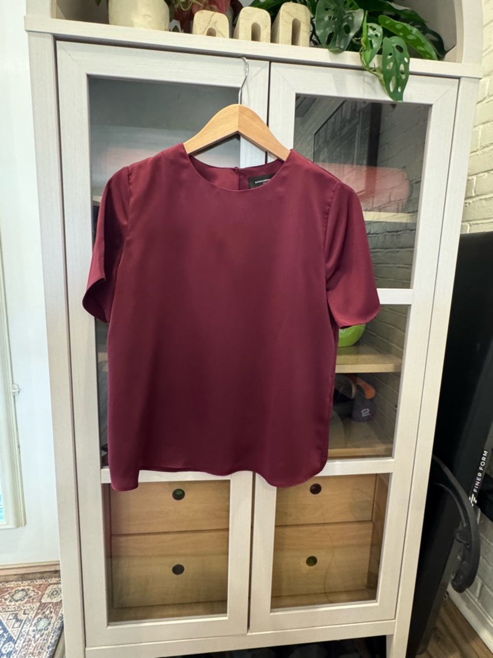 Banana Republic Satin Short Sleeve Top in Burgundy